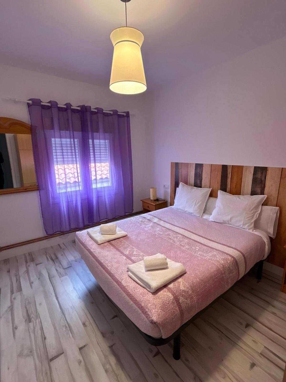 Apartamentos El Conde Санто-Доминго-де-ла-Кальсада Экстерьер фото
