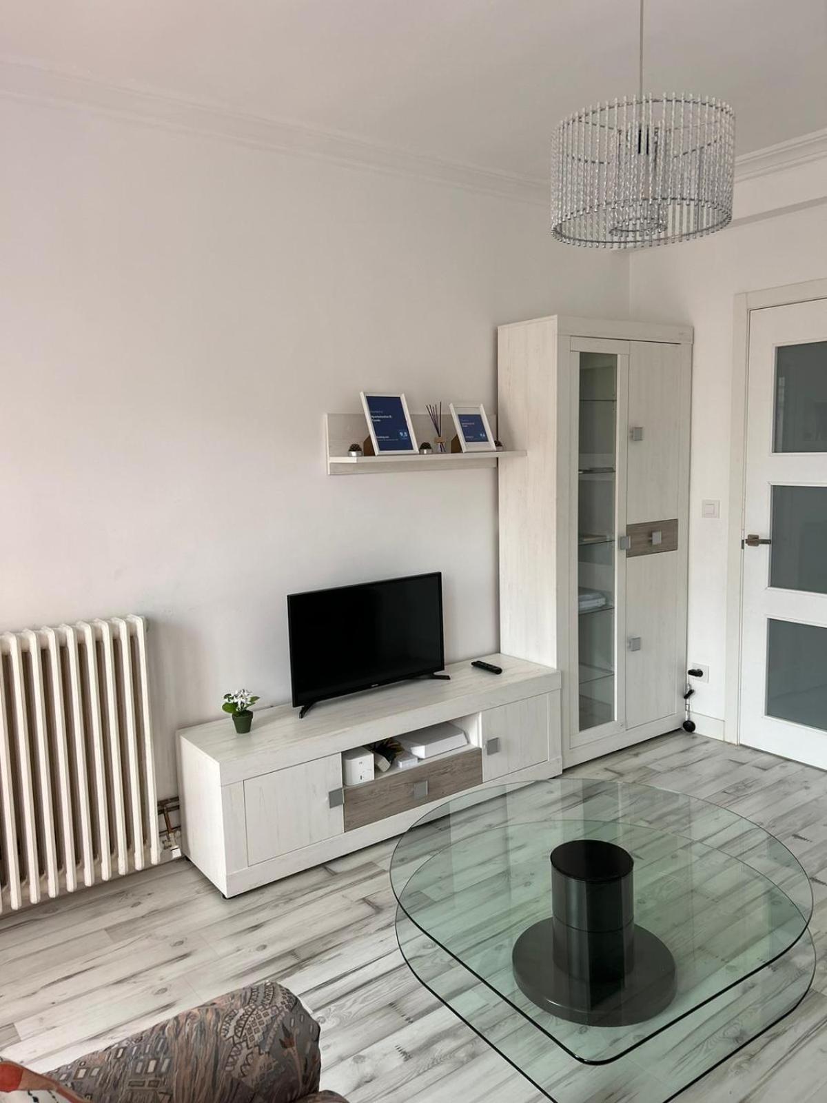 Apartamentos El Conde Санто-Доминго-де-ла-Кальсада Экстерьер фото